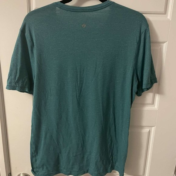 Lululemon Workout Tee Shirt - Picture 2 of 3